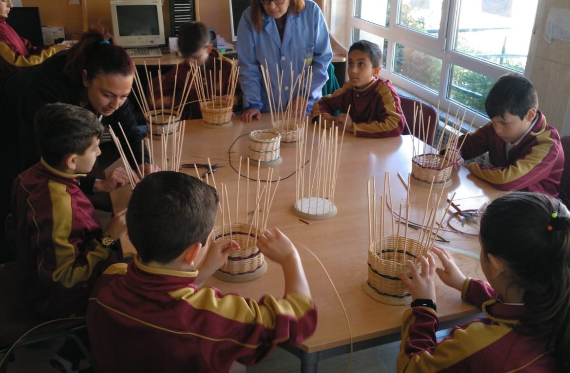 Taller de Cestería en Aspar “La Besana” con el Colegio Maestro Ávila de Salamanca